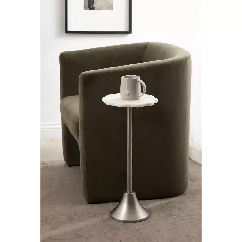 Table d'appoint Sanzo festonnée en marbre et métal