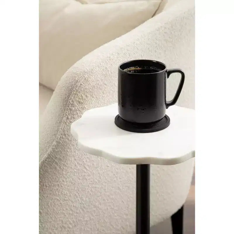 Table d'appoint Sanzo festonnée en marbre et métal