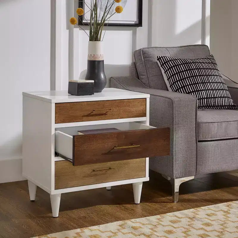Table de chevet Agatha blanche et fini naturel à 3 tiroirs – Blanc