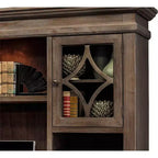 Armoire en châtaignier foncé