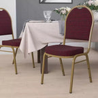Chaise de banquet empilable à dossier bombé de la 