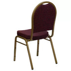 Chaise de banquet empilable à dossier bombé de la 