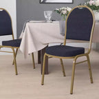 Chaise de banquet empilable à dossier bombé de la 