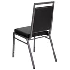 Chaise de banquet empilable à dossier carré de la série  avec structure