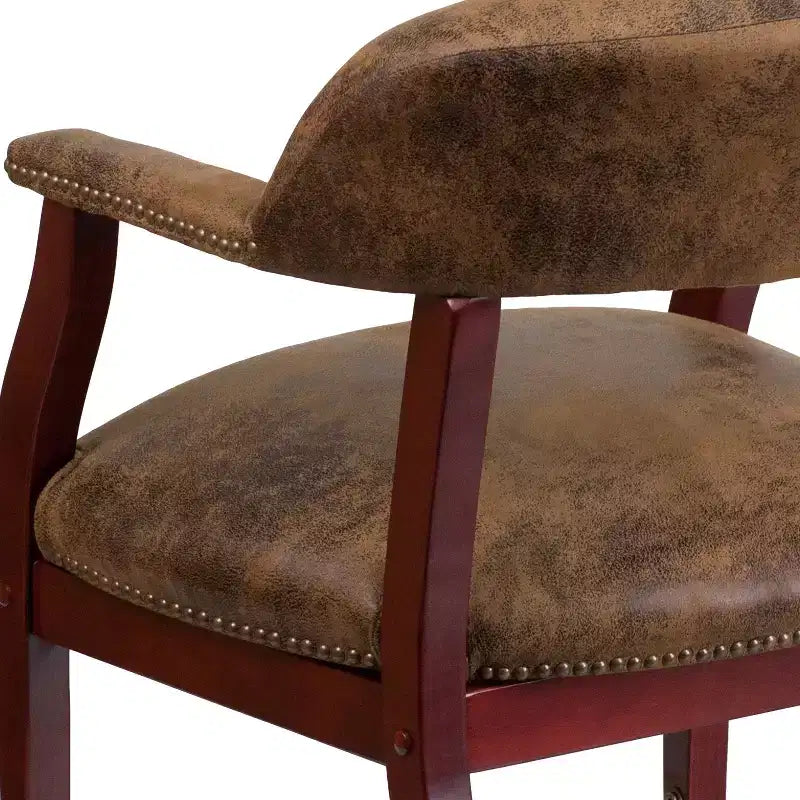 Fauteuil de conférence avec garniture cloutée et roulettes