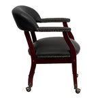 Fauteuil de conférence avec garniture cloutée et roulettes